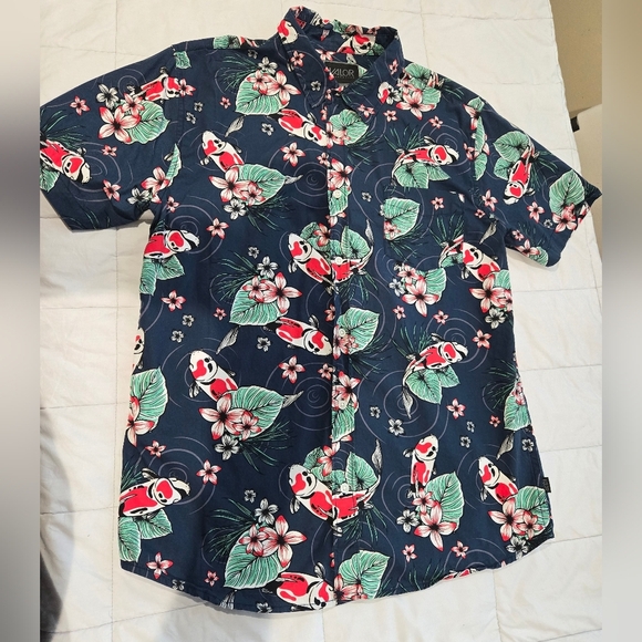 Valor Navy Blue Catfish Print Men's Shirt Size M - Picture 1 of 6